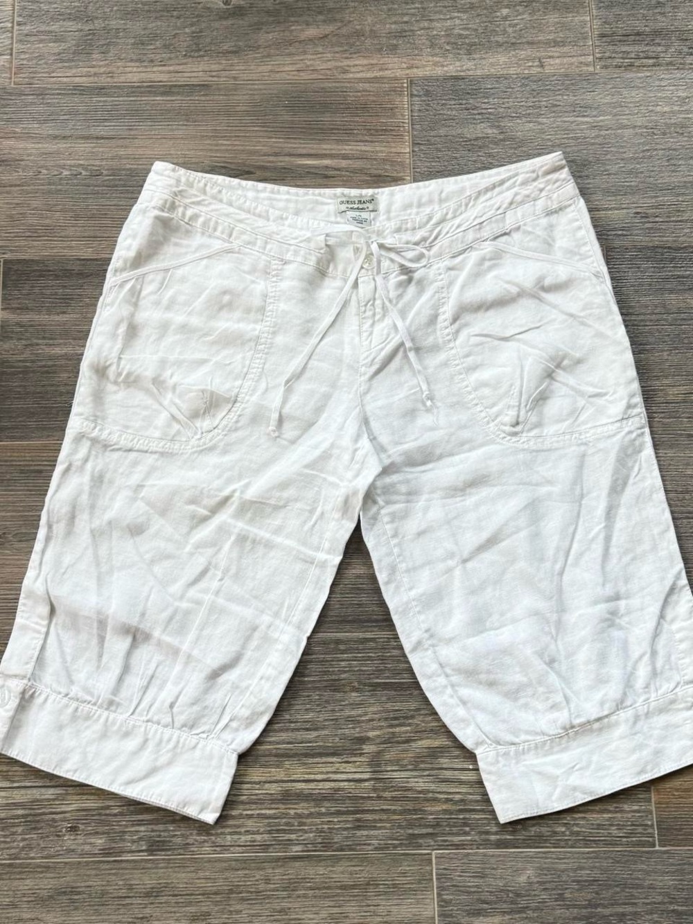 Lagenlook linen lightweight Guess white capri pants with drawstring Women’s